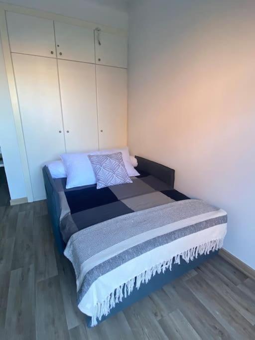 Apartamento Loft, โยเรตเดมาร์ ภายนอก รูปภาพ
