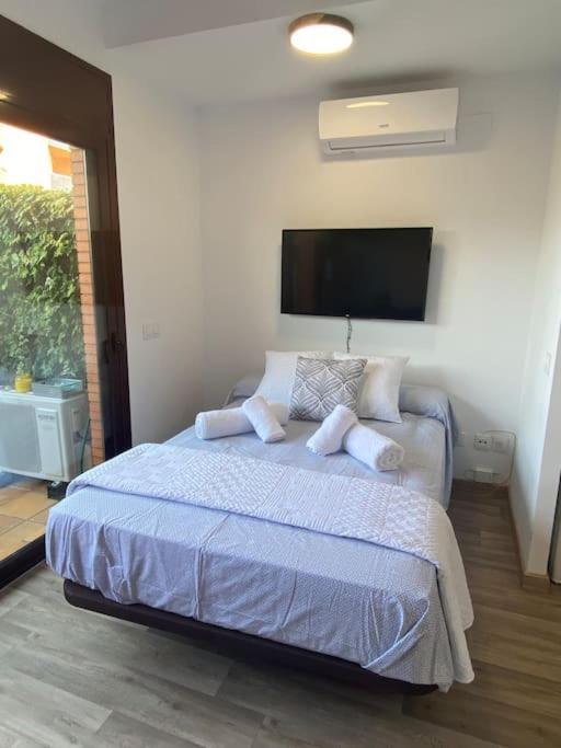 Apartamento Loft, โยเรตเดมาร์ ภายนอก รูปภาพ
