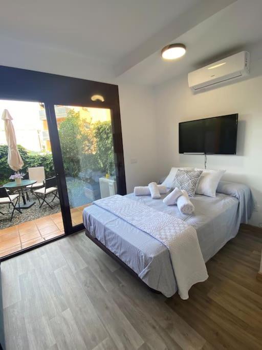 Apartamento Loft, โยเรตเดมาร์ ภายนอก รูปภาพ